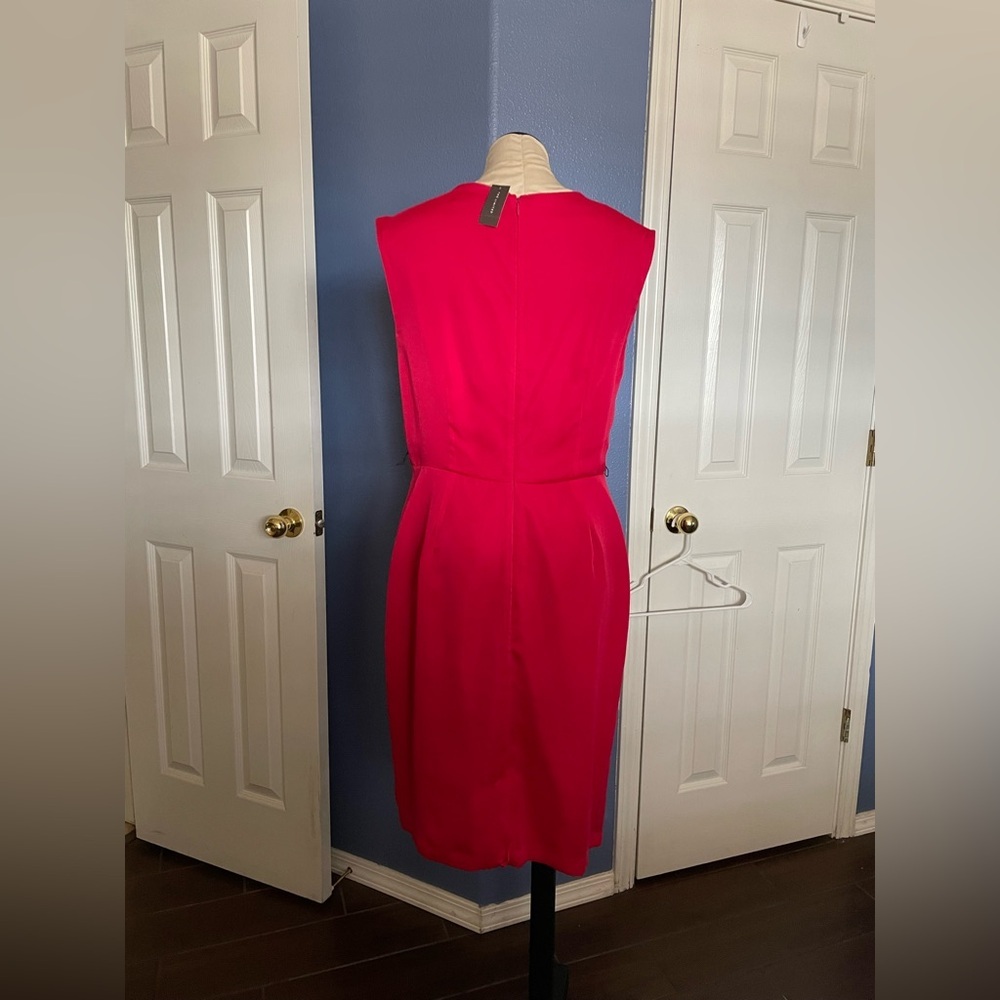 The Limited Red Midi Dress - Picture 5 of 11